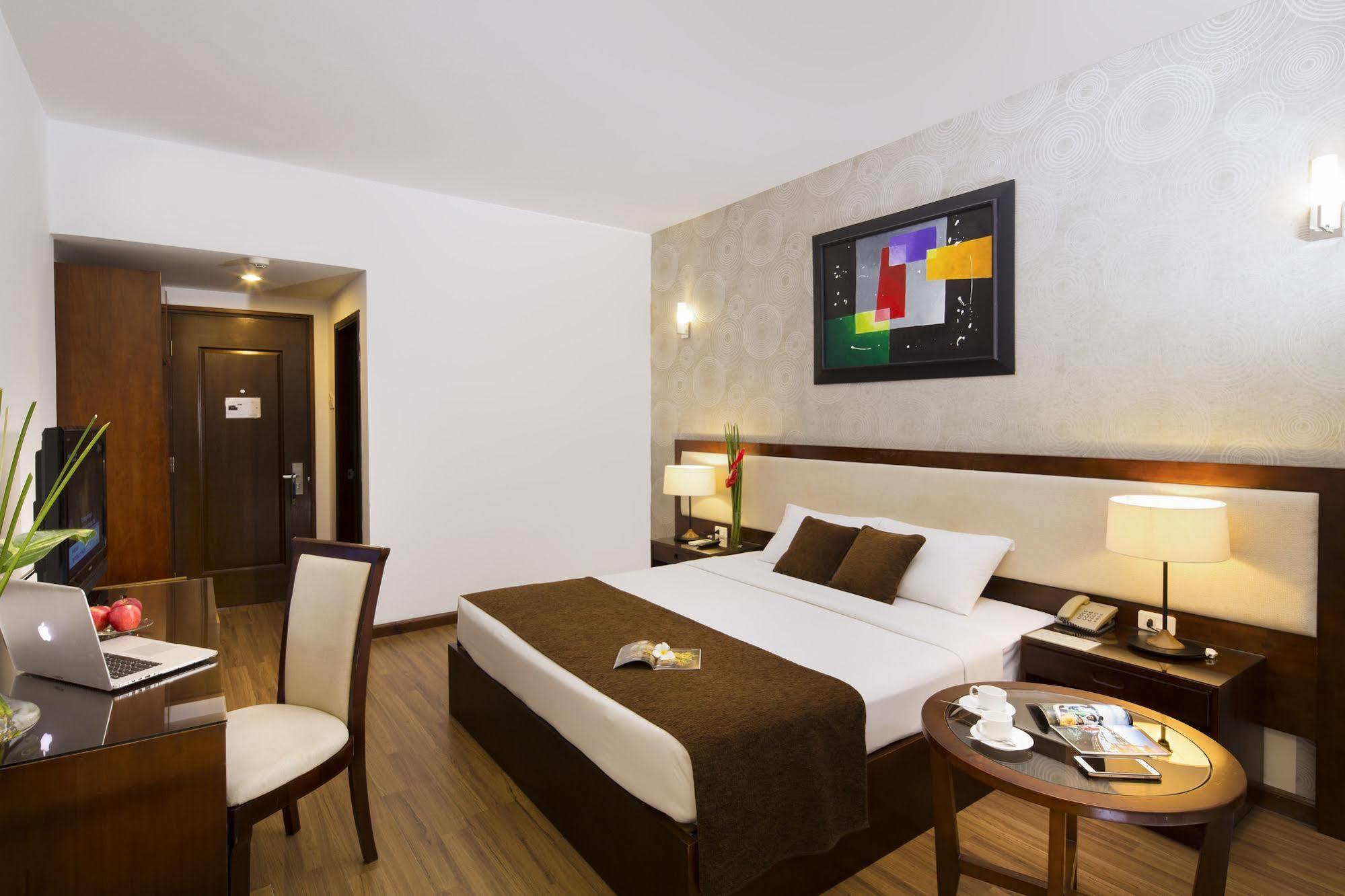Starlet Hotel Nha Trang Luaran gambar